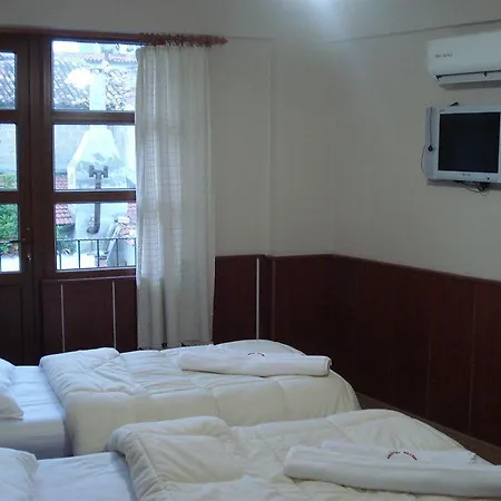 Sezgin Otel *